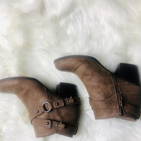 Indigo Rd brown booties - Picture 3 of 5